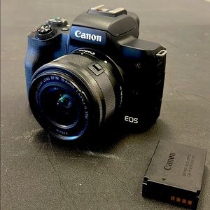 Canon M50